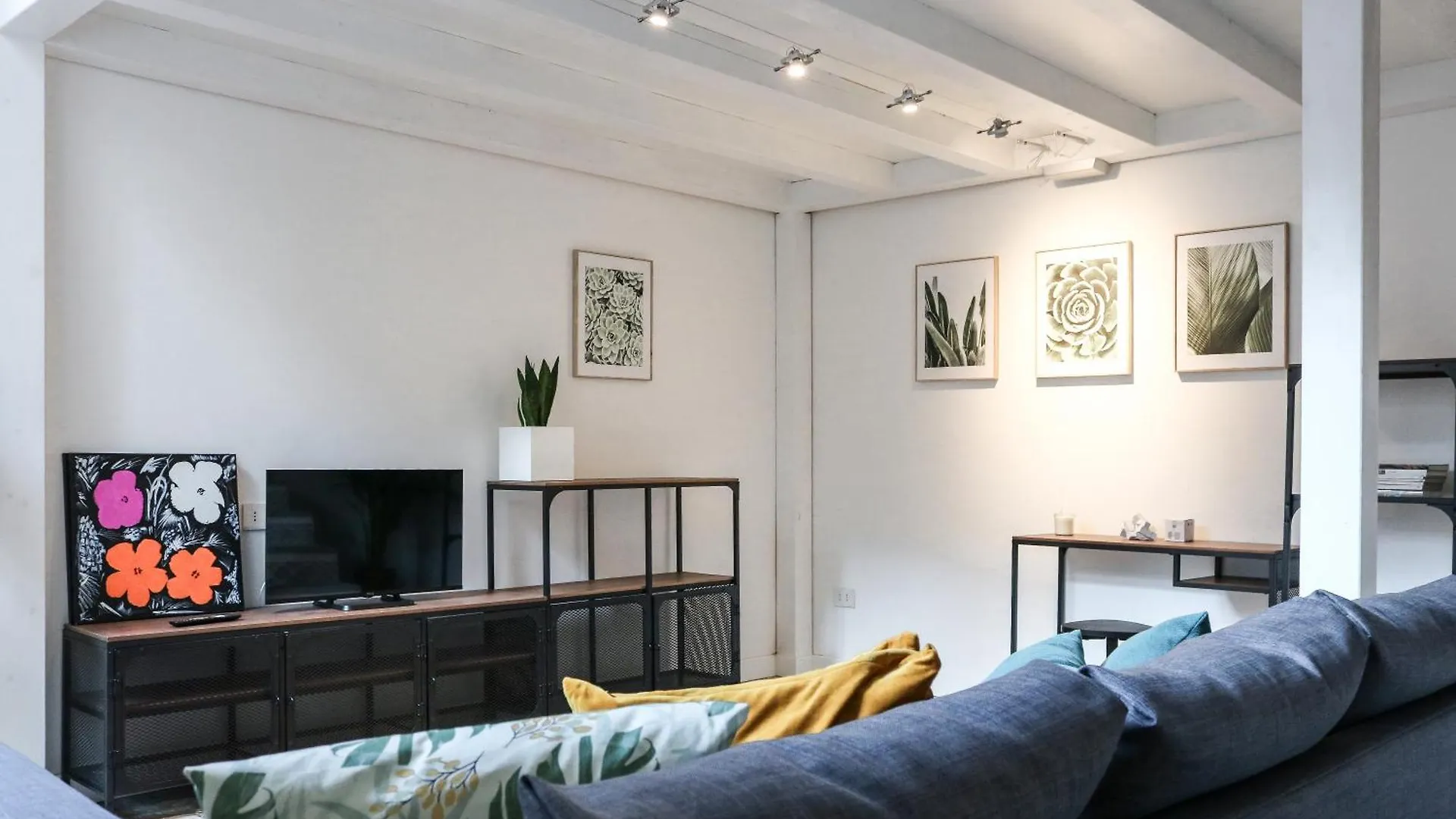 Rrrapido Apartment In Corso San Gottardo - 4 People Milán