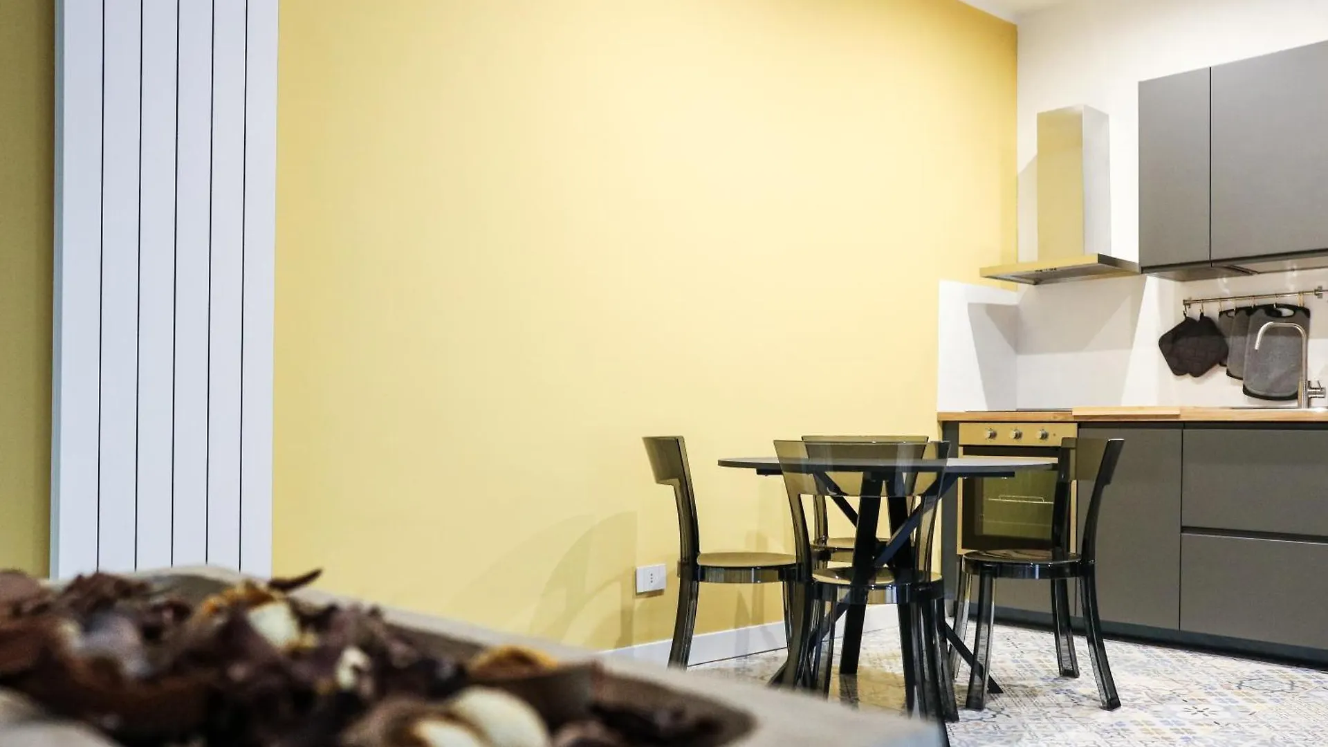 Rrrapido Apartment In Corso San Gottardo - 4 People Milán