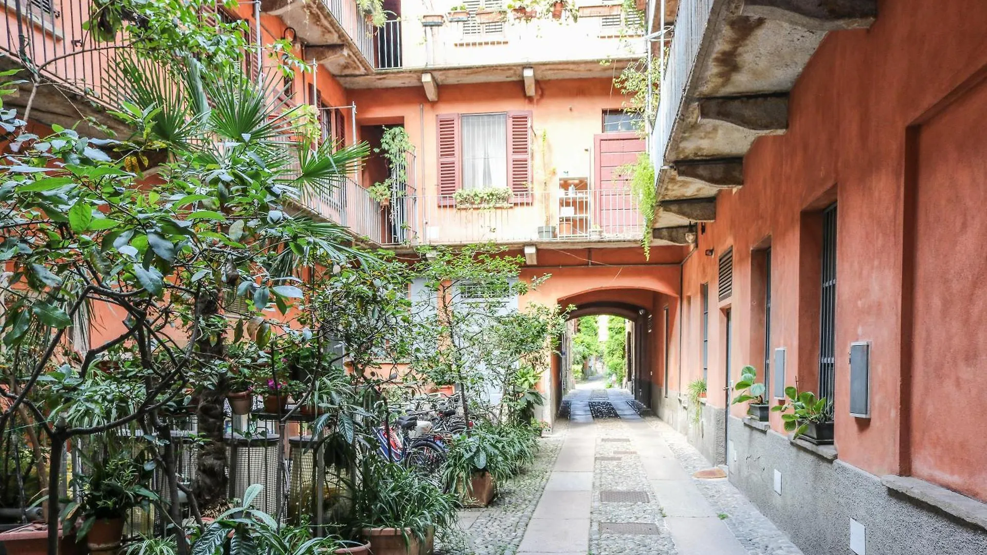 Rrrapido Apartment In Corso San Gottardo - 4 People Milán Italia