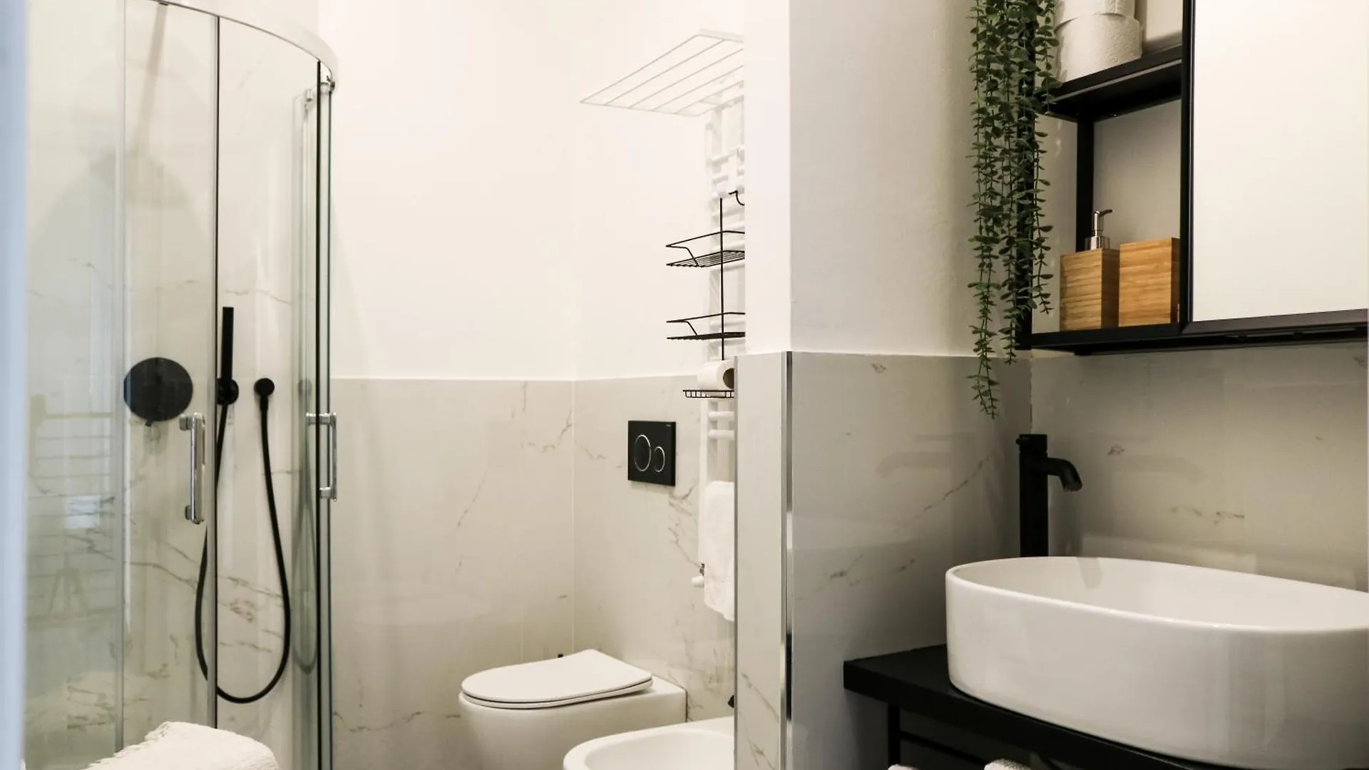 Rrrapido Apartment In Corso San Gottardo - 4 People Milán